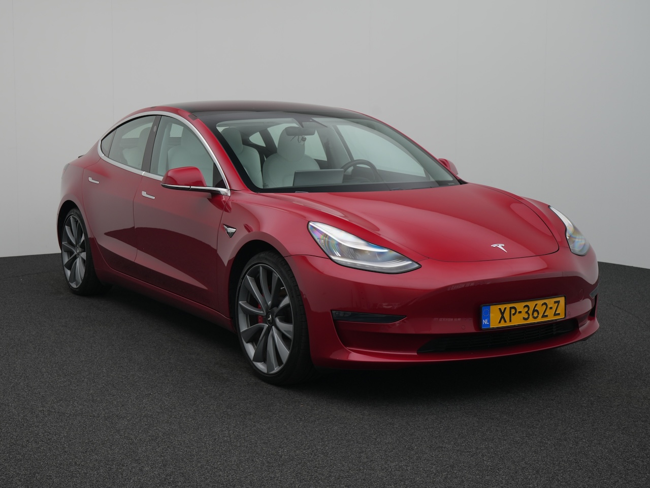 Tesla Model 3 (XP362Z) met abonnement