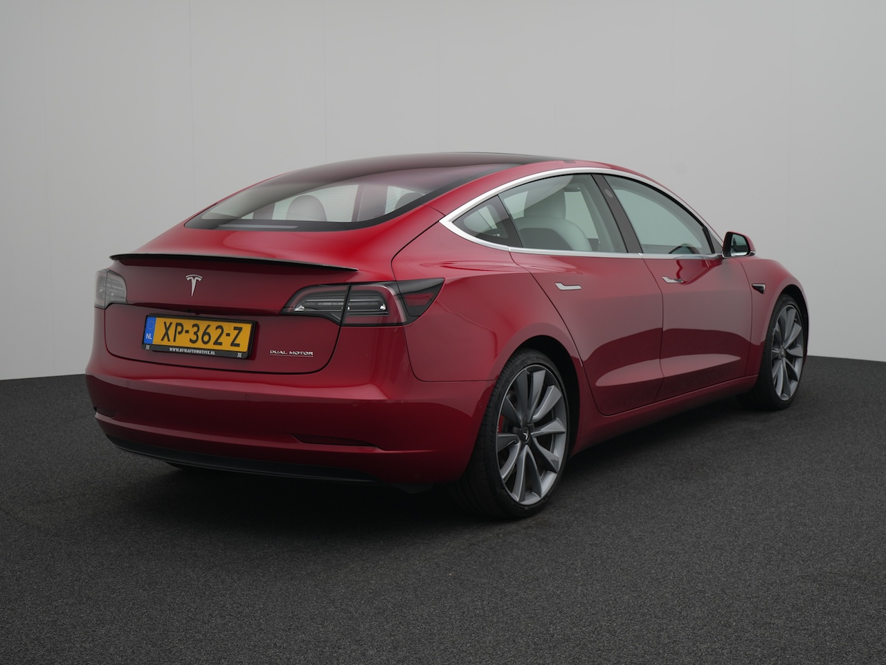 Tesla Model 3 (XP362Z) met abonnement