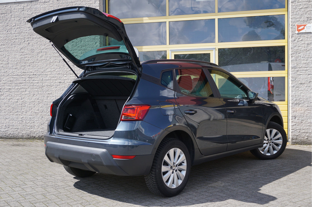 Seat Arona (XH649X) met abonnement