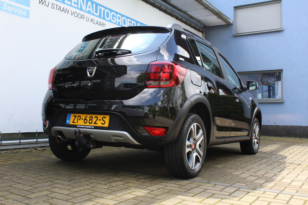 Dacia Sandero (ZP682S) met abonnement