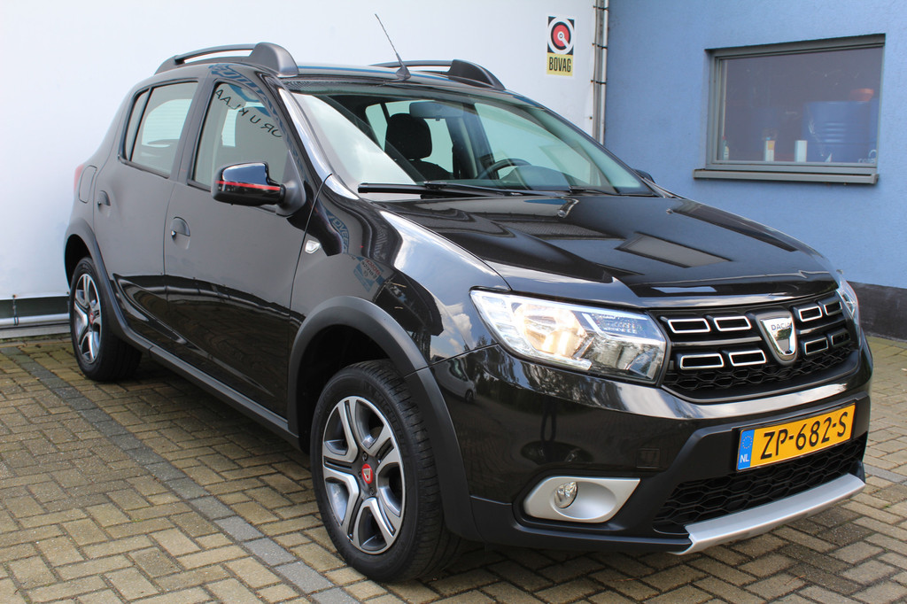 Dacia Sandero (ZP682S) met abonnement