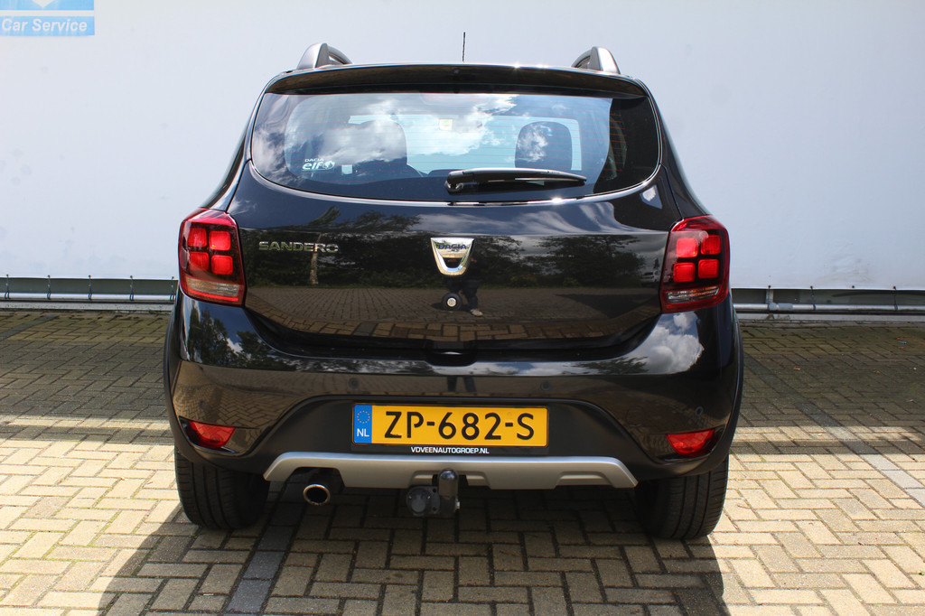 Dacia Sandero (ZP682S) met abonnement