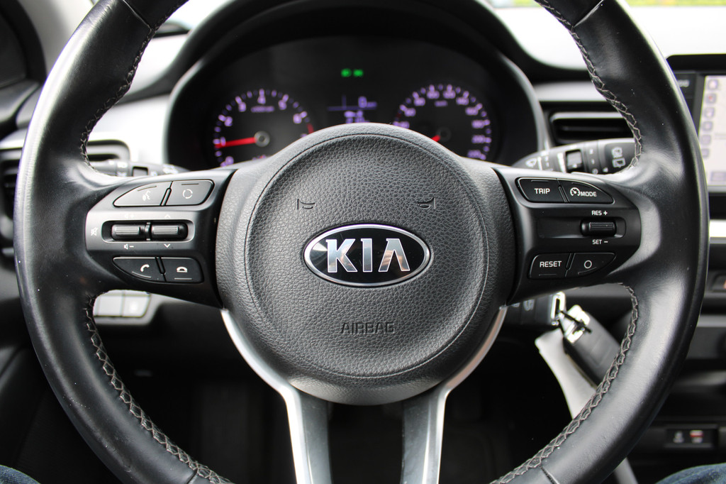 Kia Stonic (H132TG) met abonnement