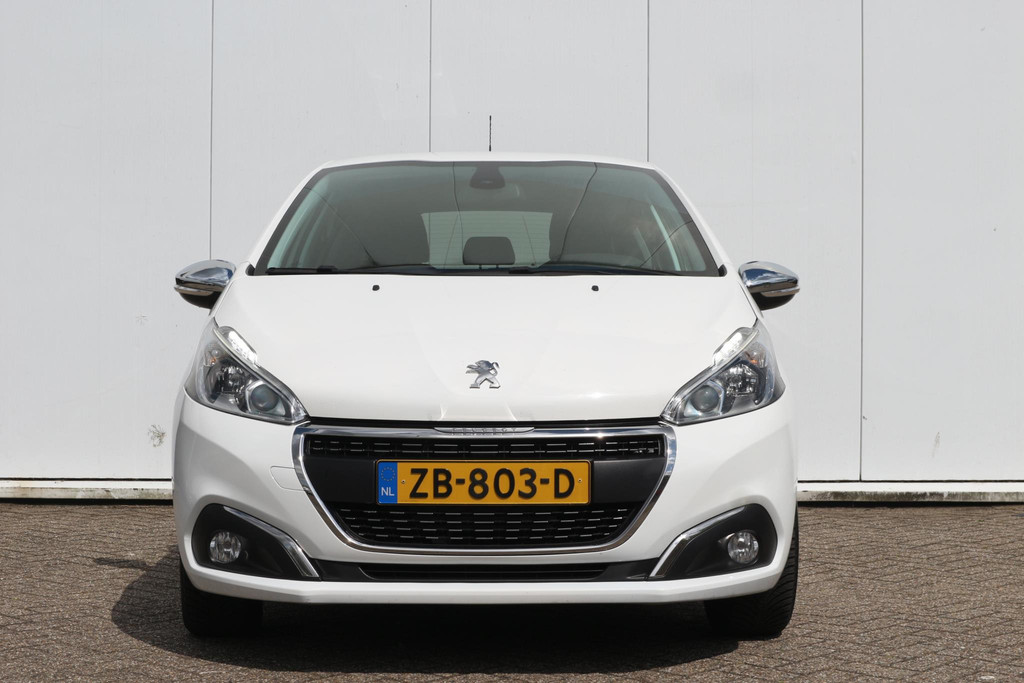 Peugeot 208 (ZB803D) met abonnement