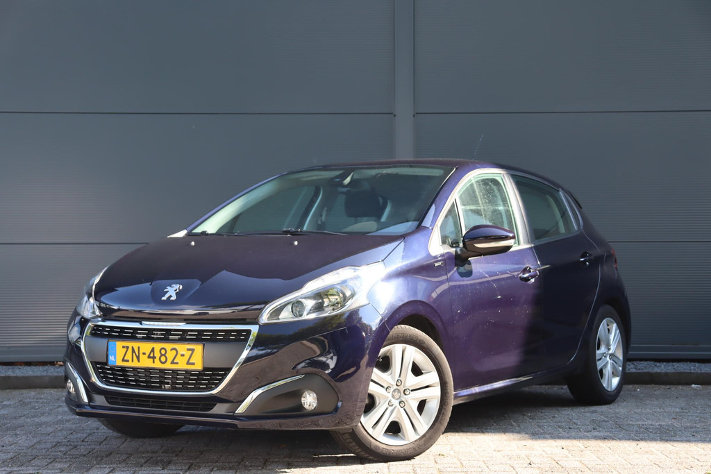 Peugeot 208 (ZN482Z) met abonnement