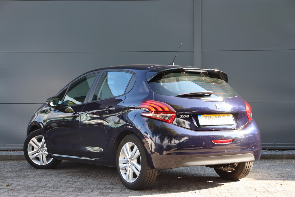 Peugeot 208 (ZN482Z) met abonnement