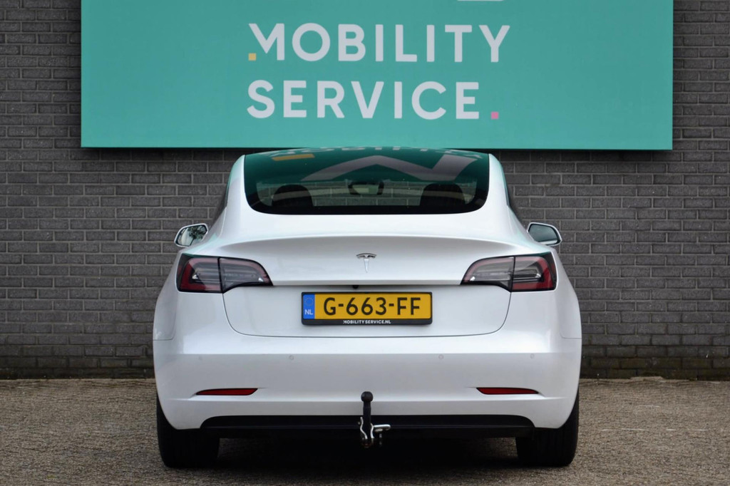 Tesla Model 3 (G663FF) met abonnement