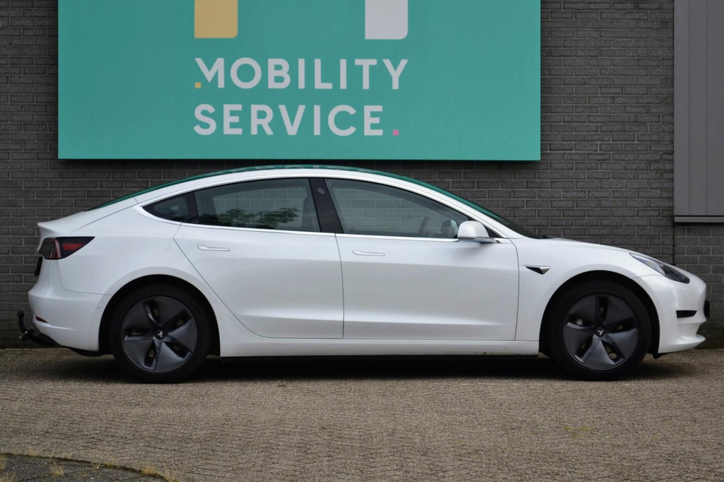 Tesla Model 3 (G663FF) met abonnement