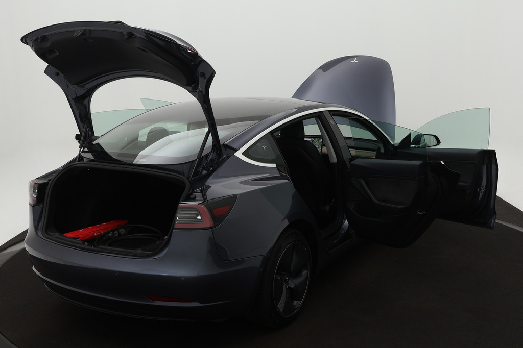 Tesla Model 3 (H399LS) met abonnement