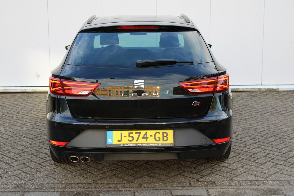 Seat León ST (J574GB) met abonnement