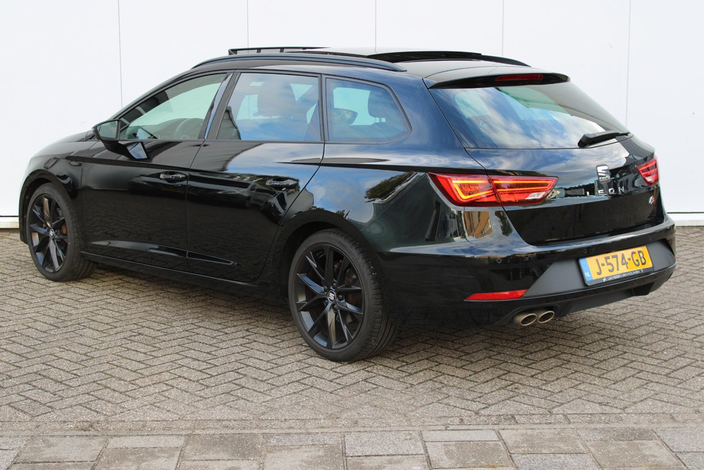 Seat León ST (J574GB) met abonnement