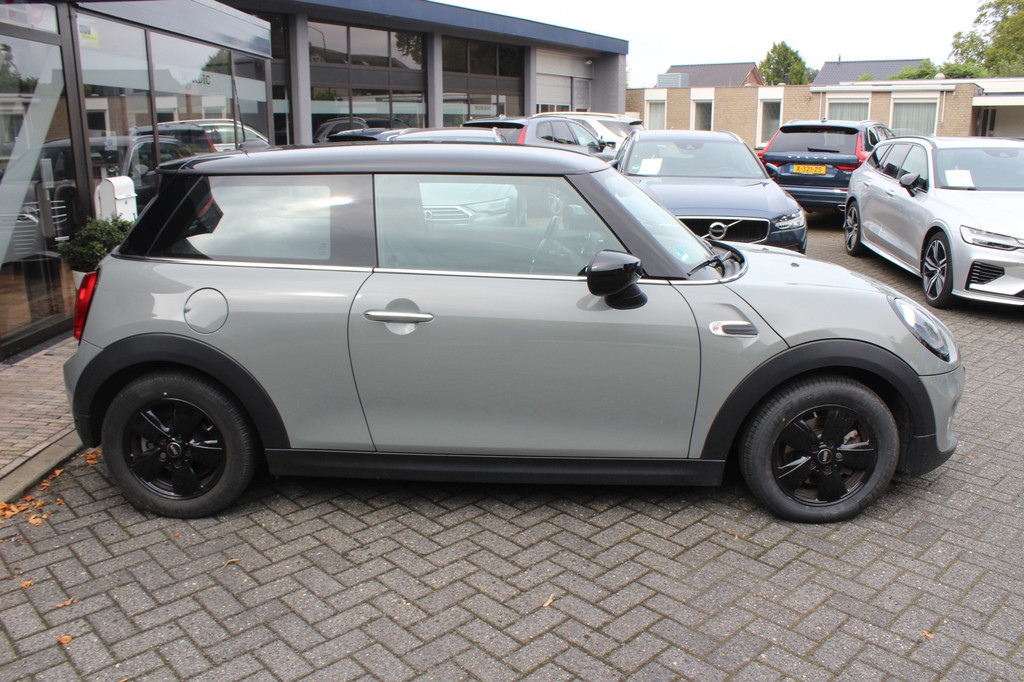 MINI Cooper (J324BJ) met abonnement