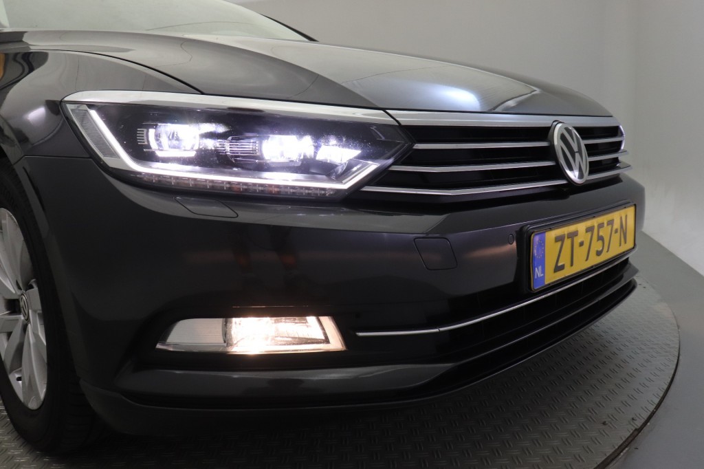 Volkswagen Passat (ZT757N) met abonnement