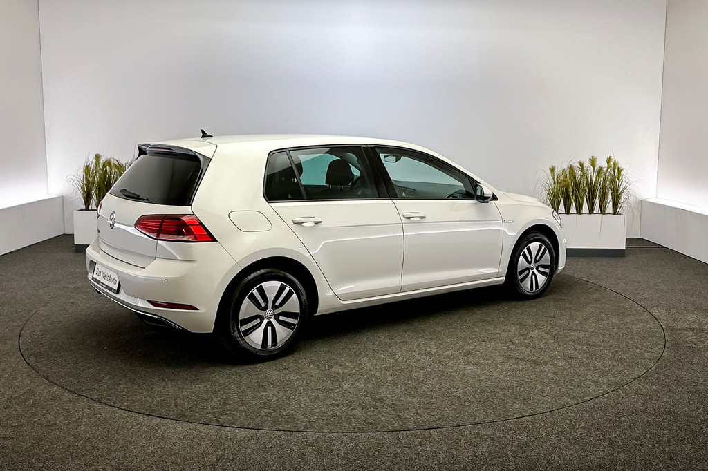 Volkswagen e-Golf (H885SJ) met abonnement