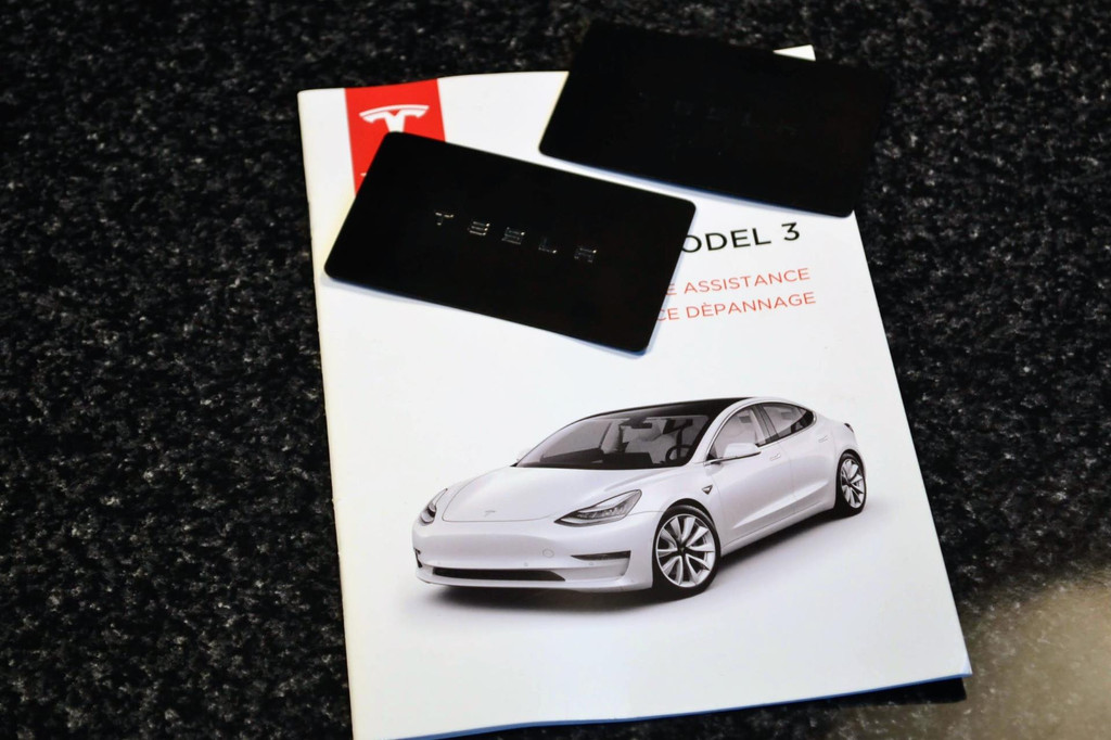 Tesla Model 3 (G578DR) met abonnement