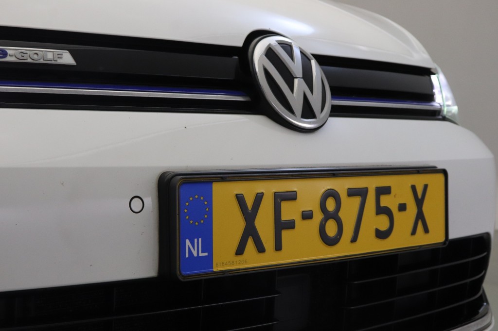 Volkswagen e-Golf (XF875X) met abonnement