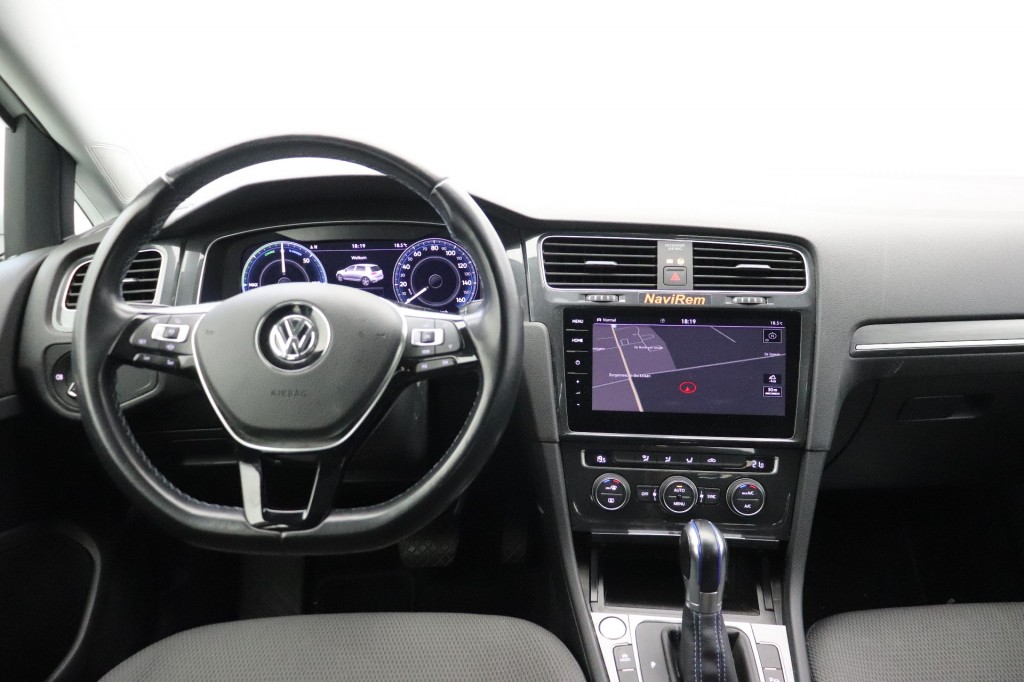 Volkswagen e-Golf (XF875X) met abonnement