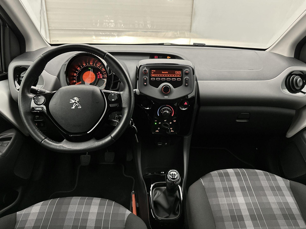 Peugeot 108 (J909XR) met abonnement