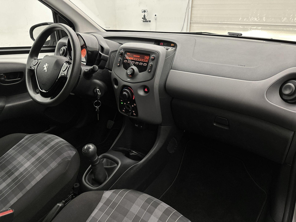 Peugeot 108 (J830DD) met abonnement