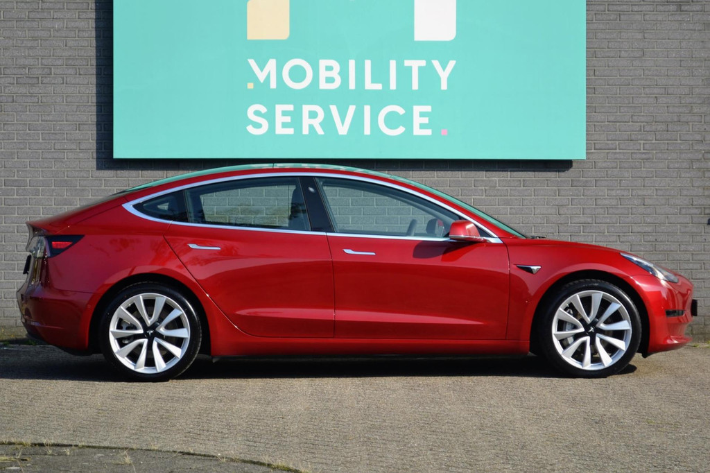 Tesla Model 3 AWD (G226FG) met abonnement