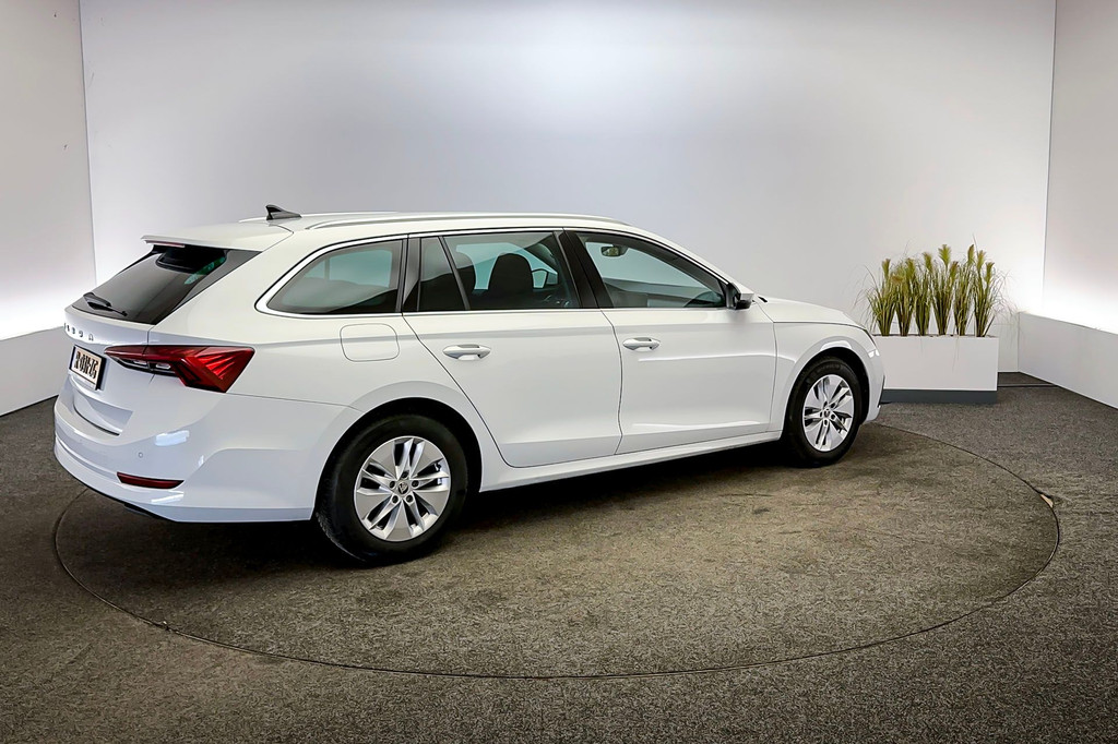 ŠKODA Octavia (R031ZG) met abonnement