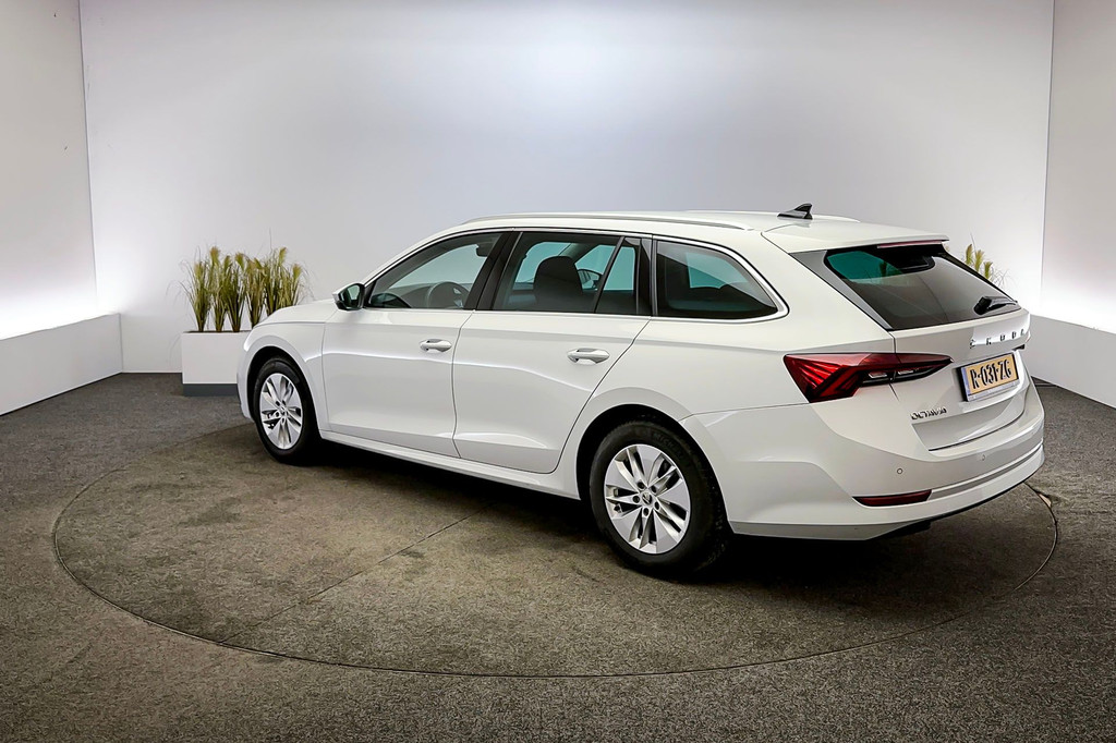 ŠKODA Octavia (R031ZG) met abonnement