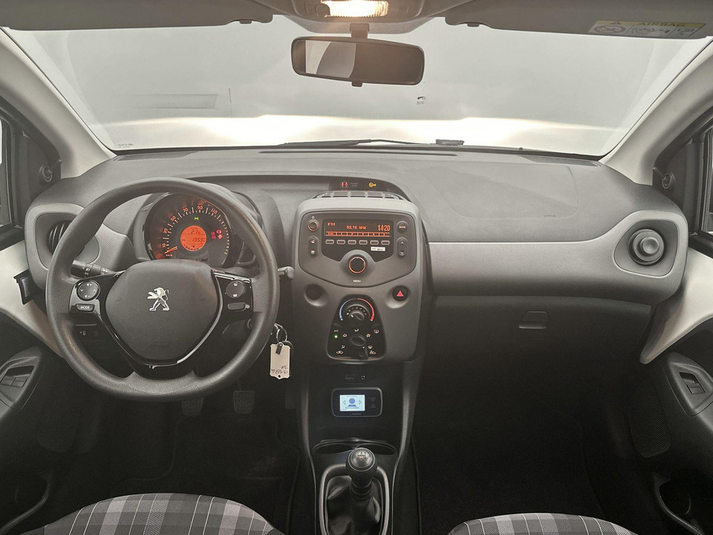 Peugeot 108 (ZT683H) met abonnement