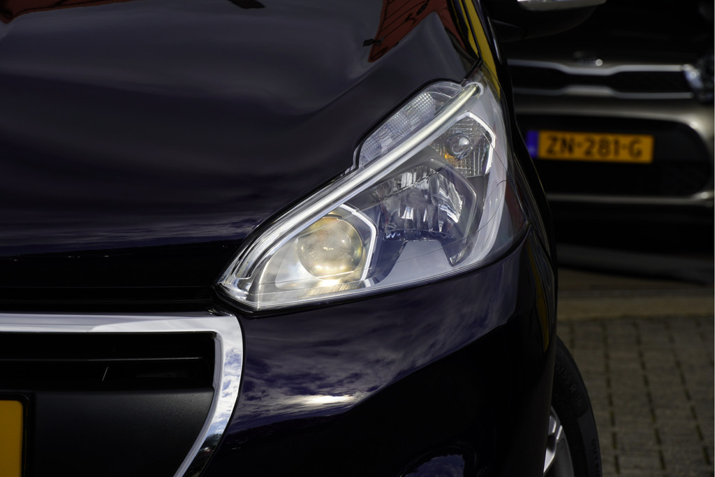 Peugeot 208 (ZD564S) met abonnement