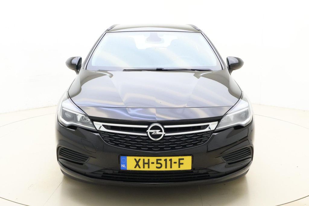 Opel Astra (XH511F) met abonnement