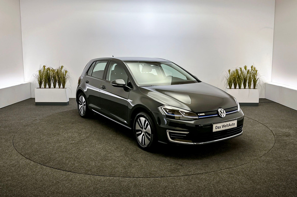 Volkswagen e-Golf (J702GB) met abonnement