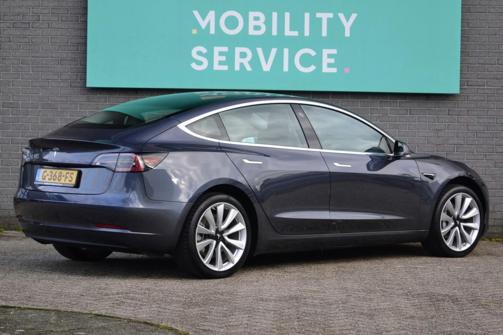 Tesla Model 3 (G368FS) met abonnement