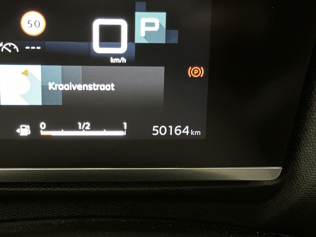 Citroën C4 (P895NG) met abonnement