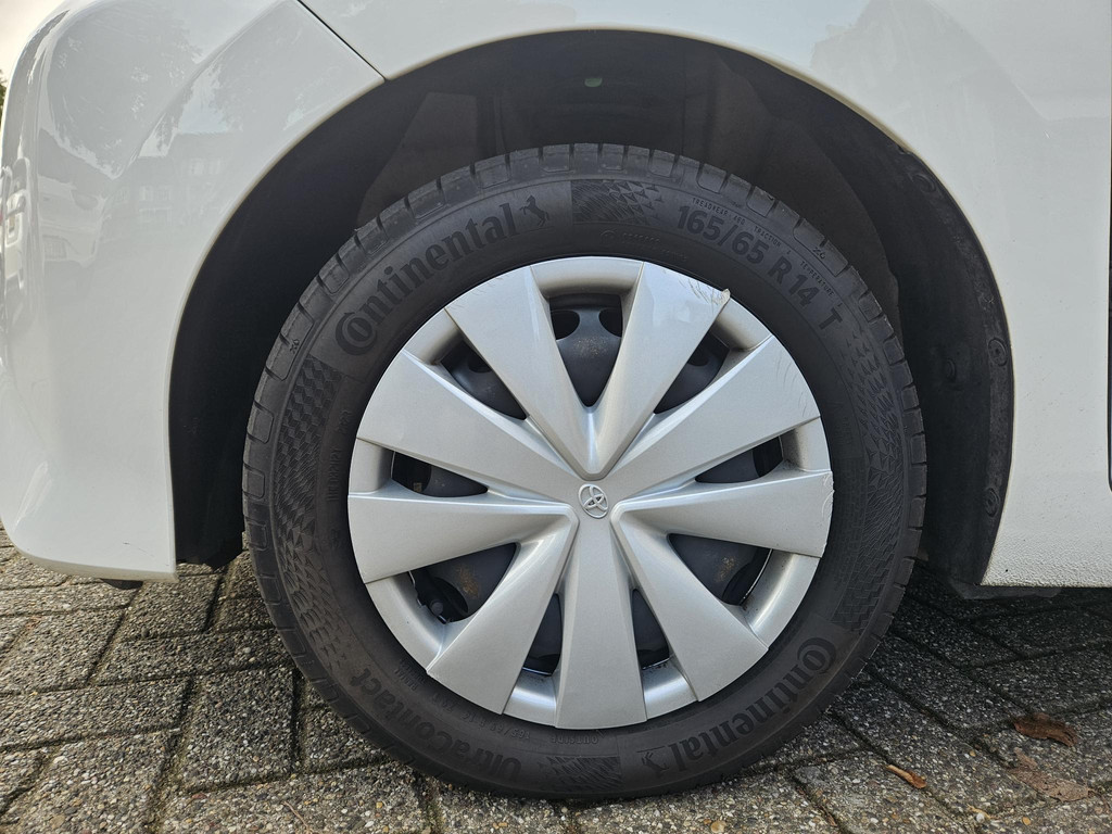 Toyota Aygo (ZR048D) met abonnement