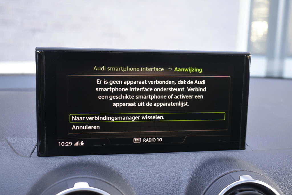 Audi Q2 (J764LZ) met abonnement