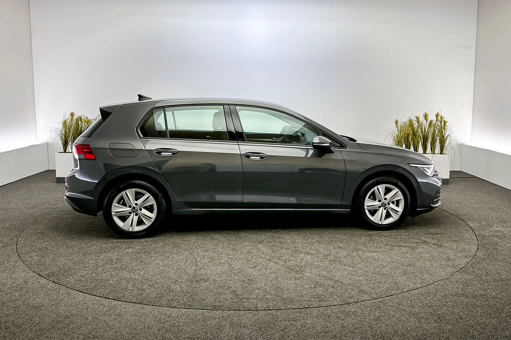 Volkswagen Golf (R374KJ) met abonnement