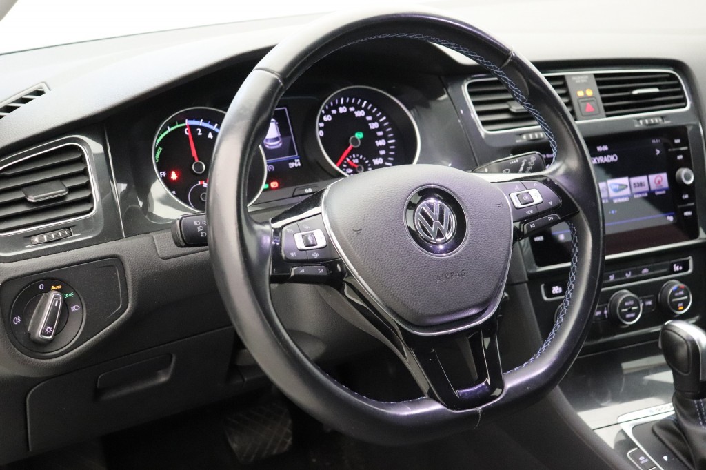 Volkswagen e-Golf (G027FG) met abonnement