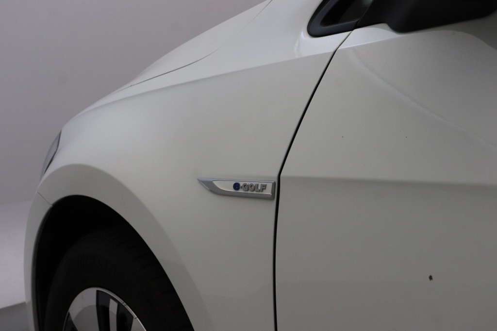 Volkswagen e-Golf (G027FG) met abonnement