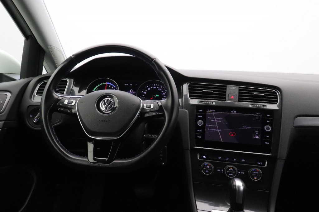 Volkswagen e-Golf (G027FG) met abonnement