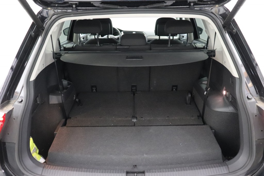 Volkswagen Tiguan Allspace (G152GN) met abonnement