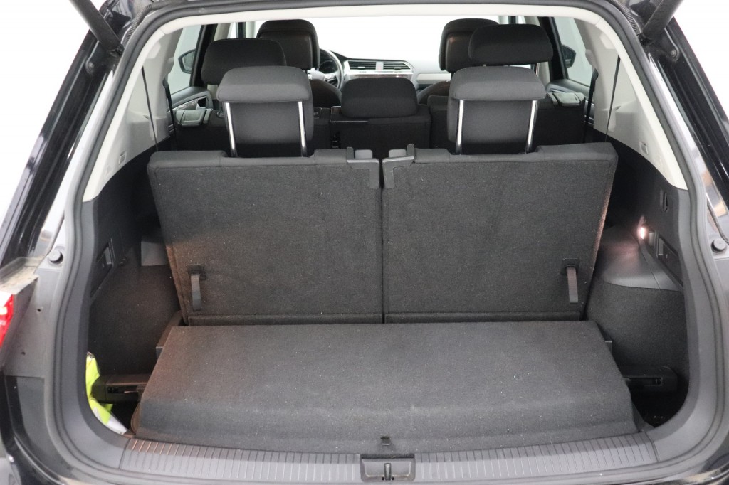 Volkswagen Tiguan Allspace (G152GN) met abonnement