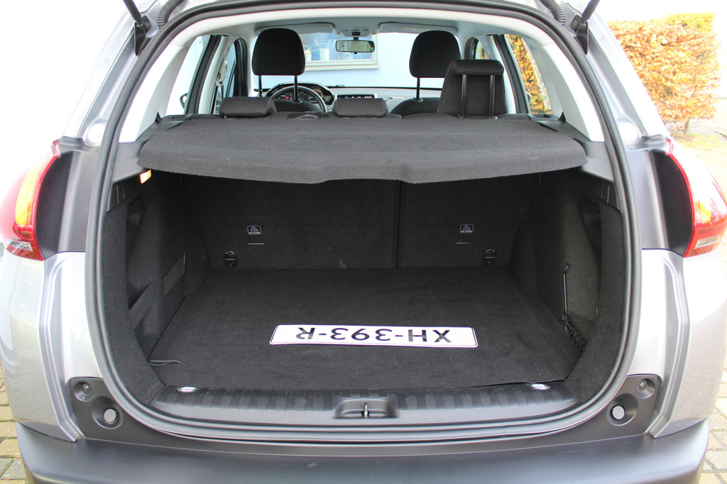 Peugeot 2008 (XH393R) met abonnement