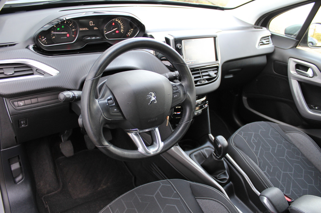 Peugeot 2008 (XH393R) met abonnement