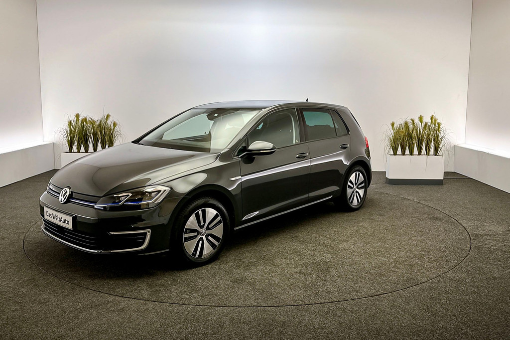 Volkswagen e-Golf (J843HV) met abonnement