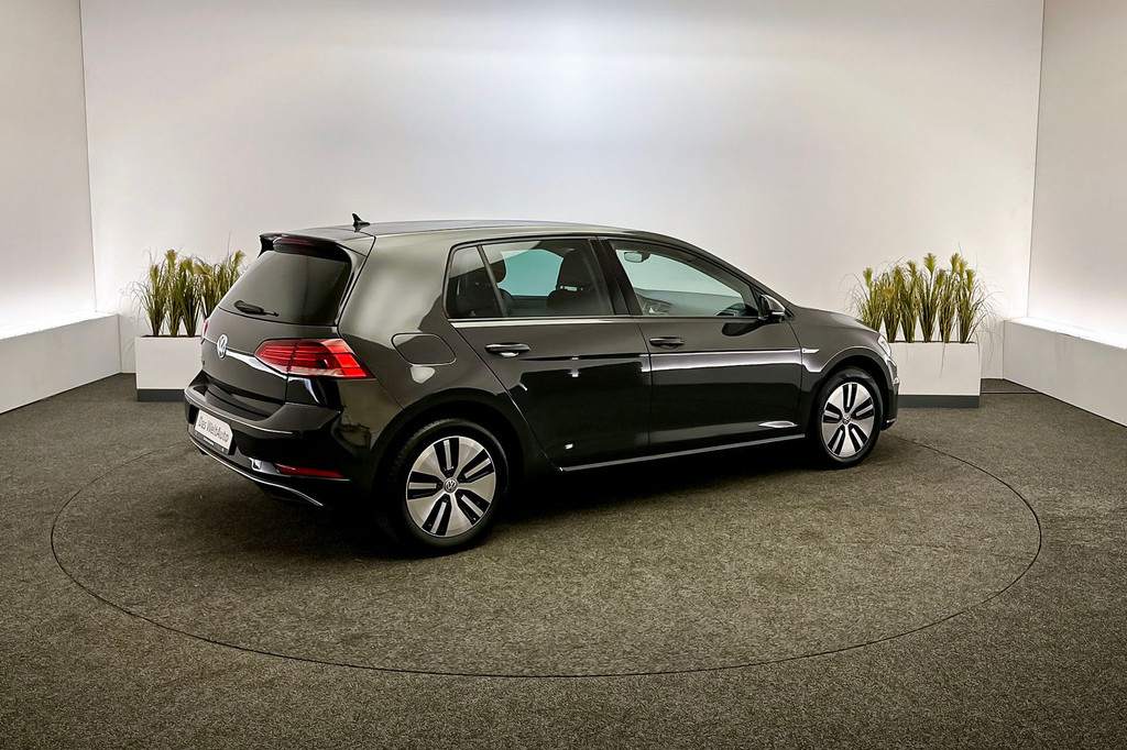 Volkswagen e-Golf (J843HV) met abonnement