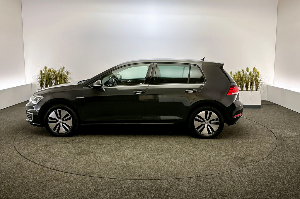 Volkswagen e-Golf (J843HV) met abonnement