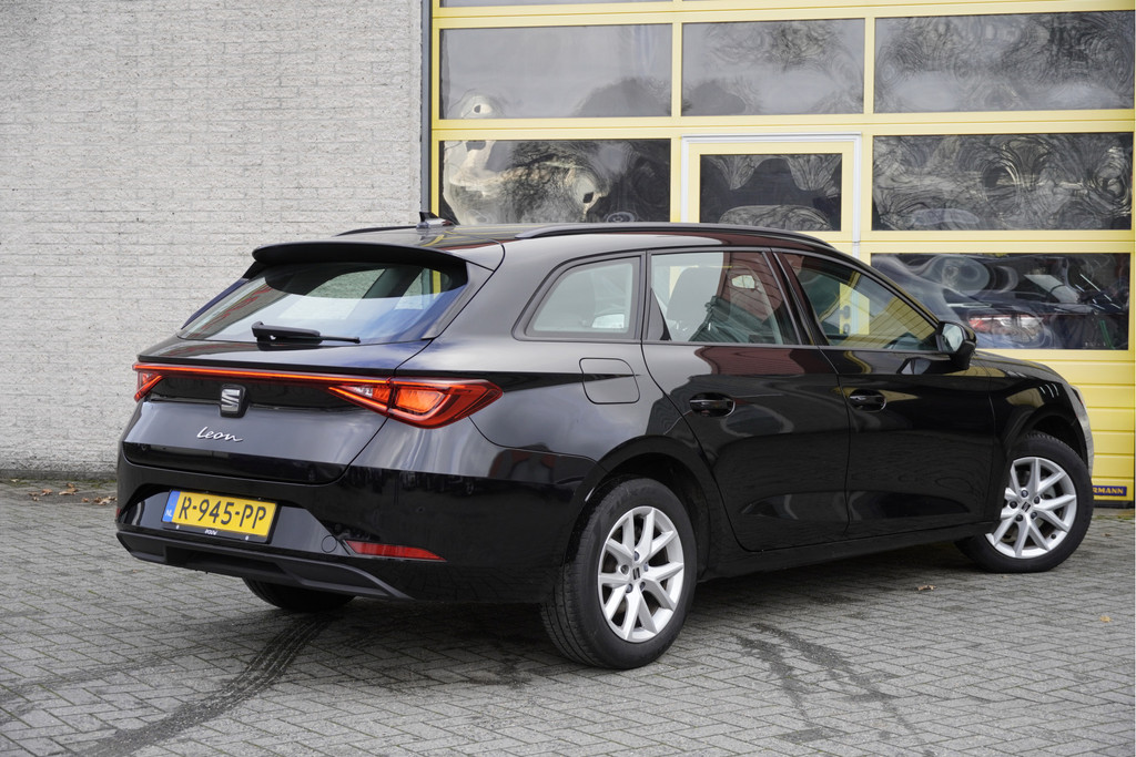 Seat Leon Sportstourer (R945PP) met abonnement