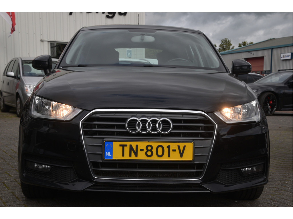 Audi A1 (TN801V) met abonnement