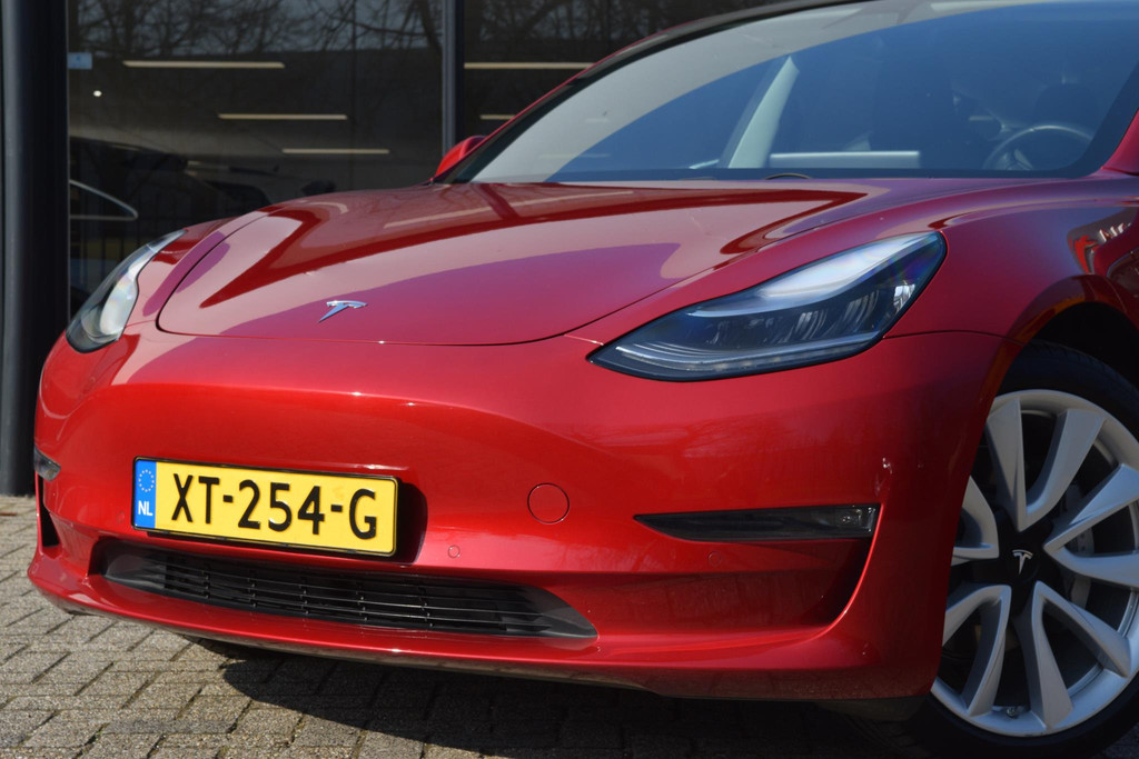 Tesla Model 3 AWD (XT254G) met abonnement