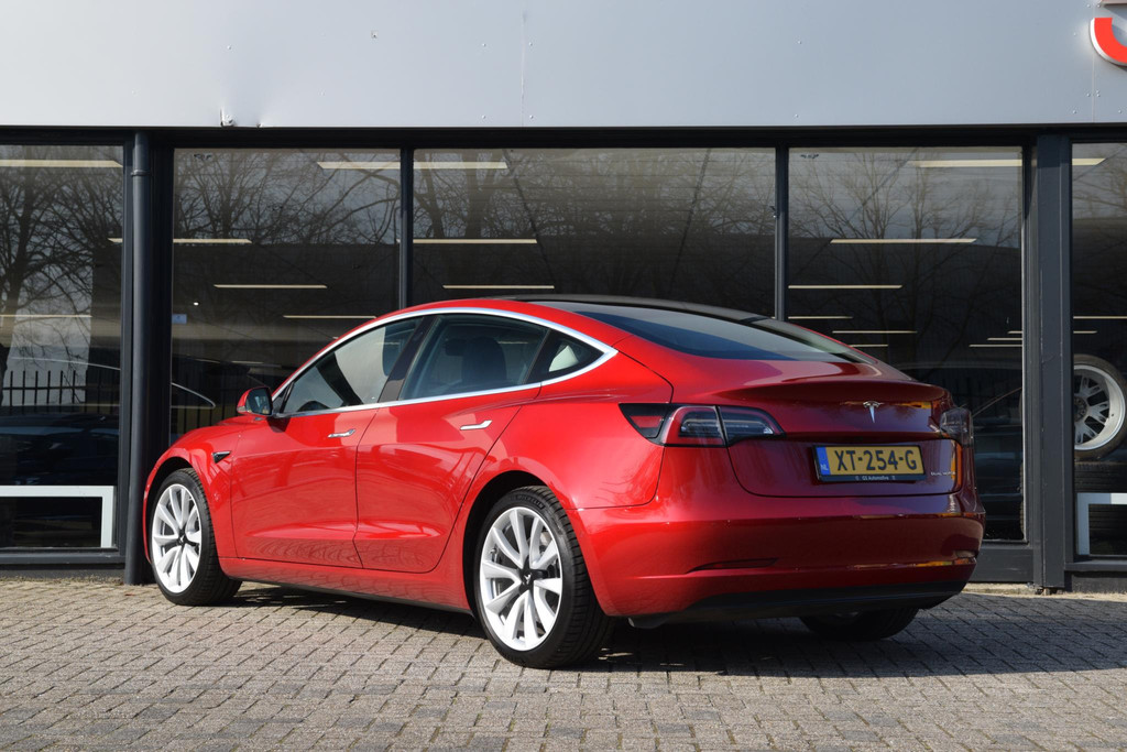 Tesla Model 3 AWD (XT254G) met abonnement