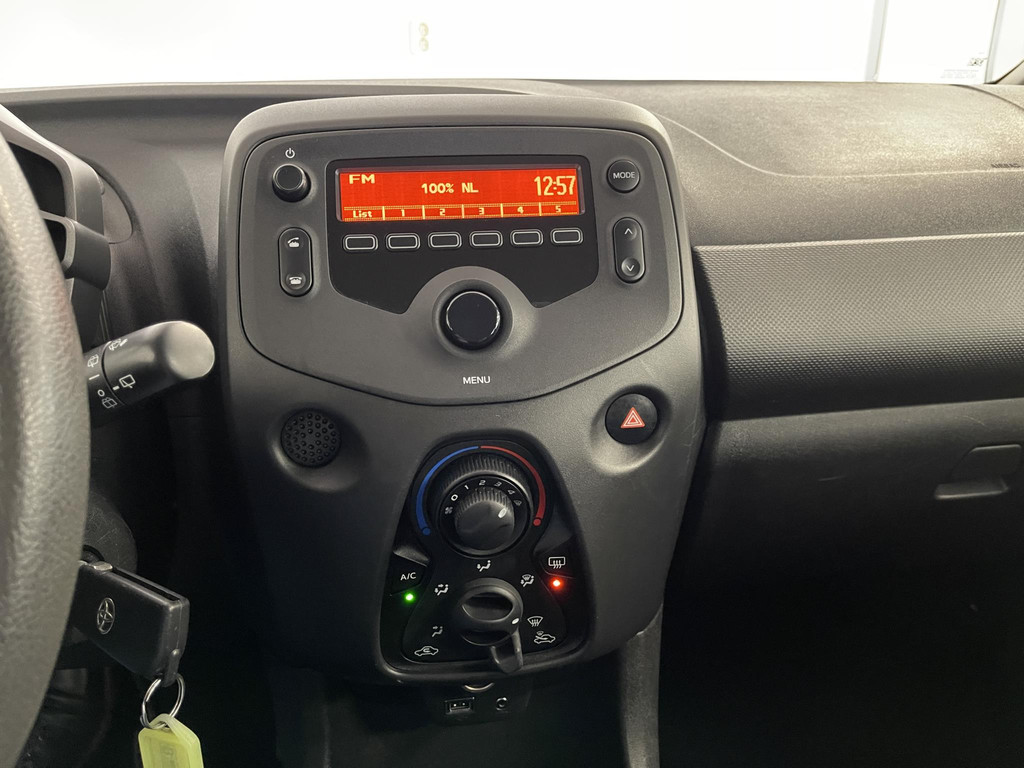 Toyota Aygo (XX367Z) met abonnement